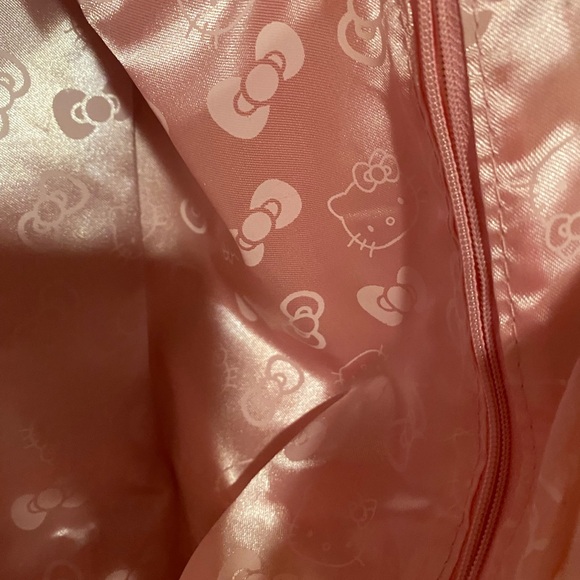 Hello Kitty Satchel Tote in Good Condition - Picture 10 of 11